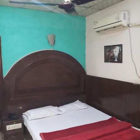 Hotel Diplomat Inn New Delhi Luaran gambar